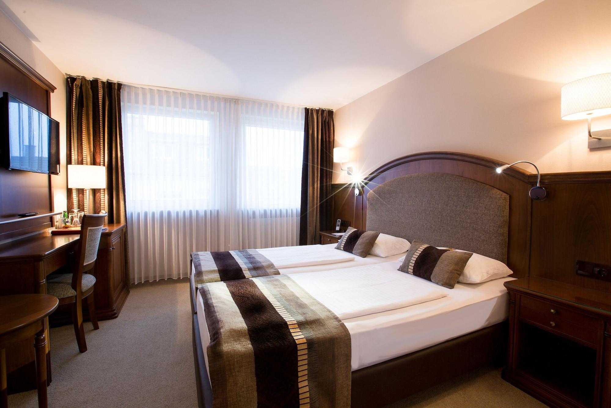 Hotel Burghotel 3*